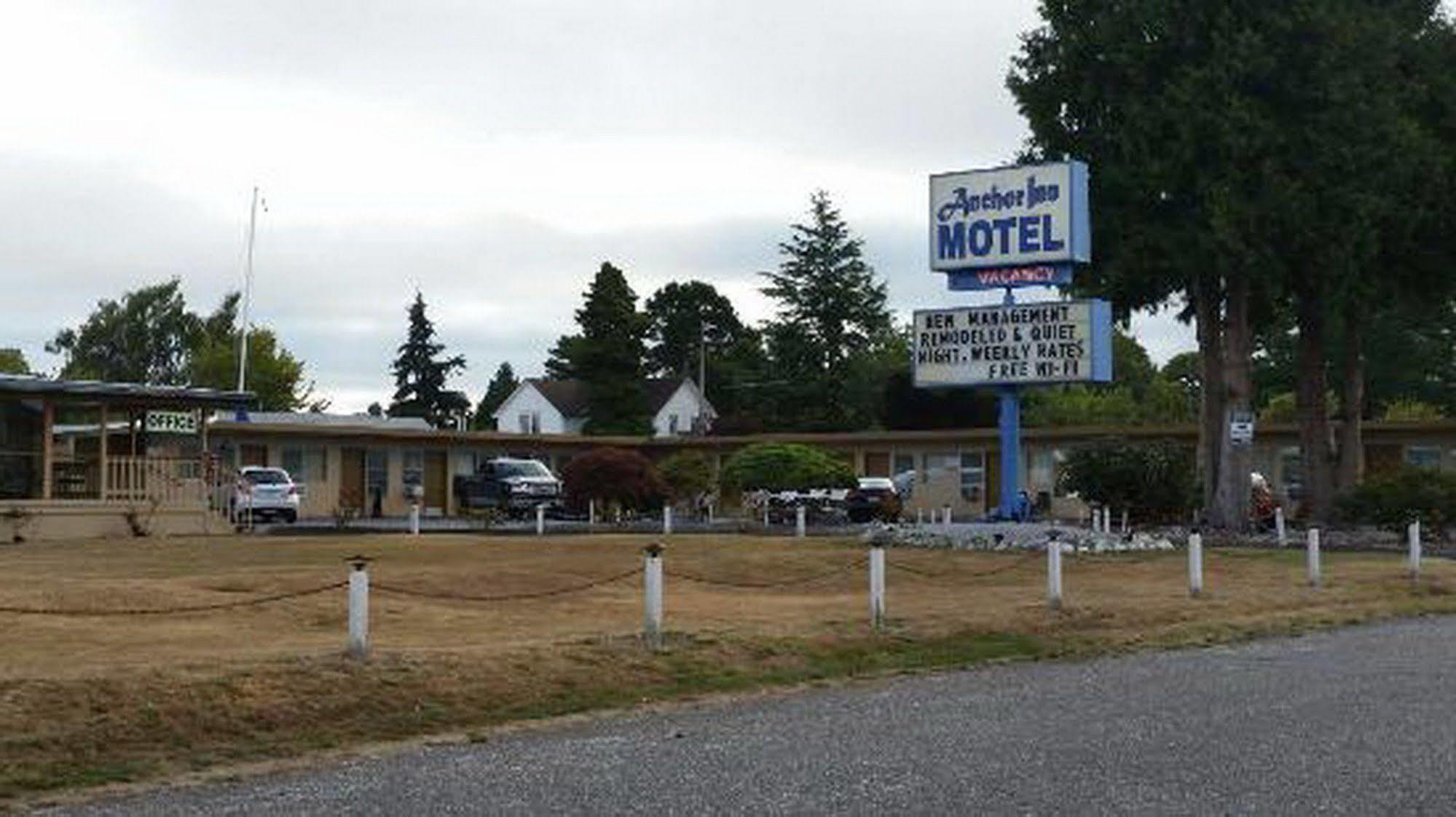 בליין Anchor Inn Motel By Loyalty מראה חיצוני תמונה