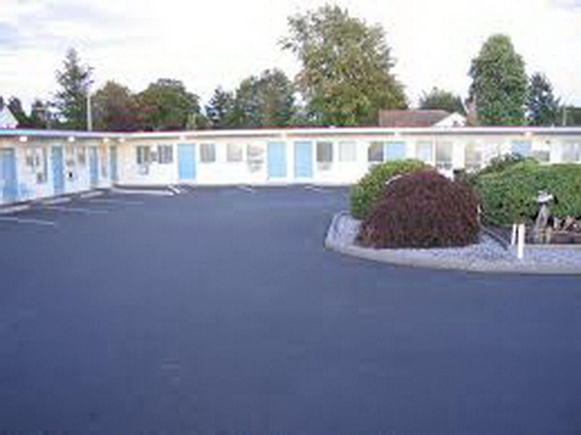 בליין Anchor Inn Motel By Loyalty מראה חיצוני תמונה